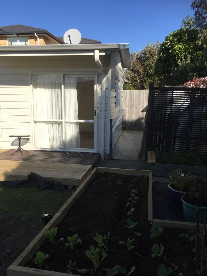 K&R Orewa Homestay Екстер'єр фото